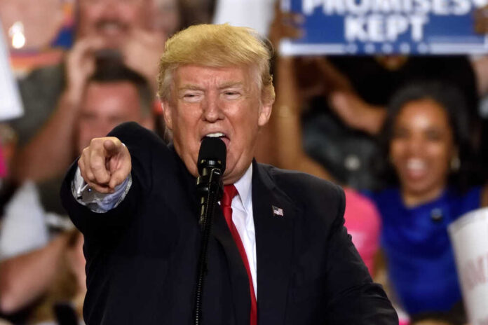 Harrisburg,,Pa,-,April,29,,2017:,President,Donald,Trump,Points