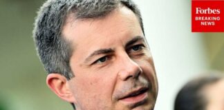 BREAKING NEWS: Pete Buttigieg Trashes Trump, Defends