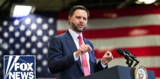 Vance rallies Florida voters ahead of midterm election